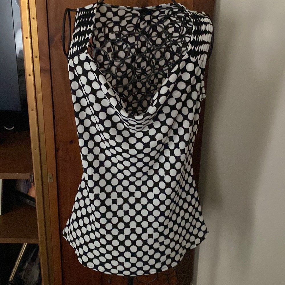 Cute Banana Republic Black and White Top Small
